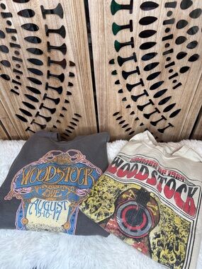 2 Woodstock Graphic crewneck, sweatshirts, - Gray and cream